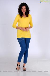Hamsa Nandini feet photo 20