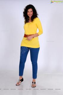 Hamsa Nandini feet photo 17