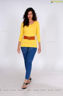 Hamsa Nandini feet photo 7