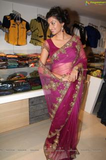 Hamsa Nandini feet photo 8