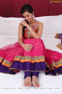 Hamsa Nandini feet photo 10