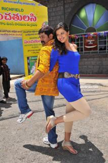 Hamsa Nandini feet photo 13
