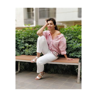 Hamsa Nandini feet photo 11