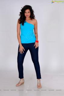 Hamsa Nandini feet photo 14