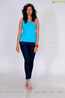 Hamsa Nandini feet photo 10