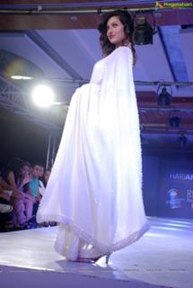 Hamsa Nandini feet photo 8