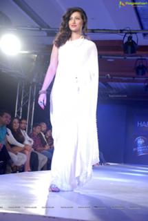 Hamsa Nandini feet photo 7