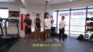 Han Ga-in feet photo 7