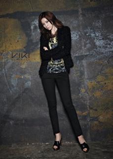 Han Hyo-joo feet photo thumbnail