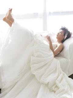 Han Hyo-joo feet photo thumbnail