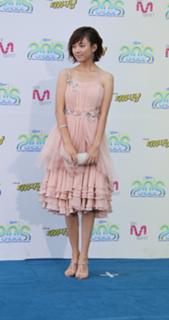 Han Hyo-joo feet photo thumbnail