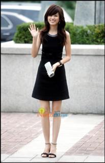 Han Hyo-joo feet photo thumbnail