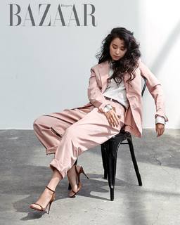 Han Hyo-joo feet photo thumbnail