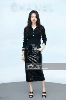 Han Hyo-joo feet photo thumbnail