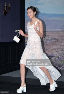 Han Hyo-joo feet photo thumbnail