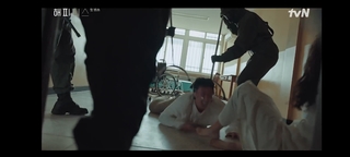 Han Hyo-joo feet photo thumbnail