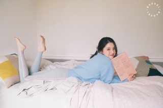 Han So-hee feet photo thumbnail