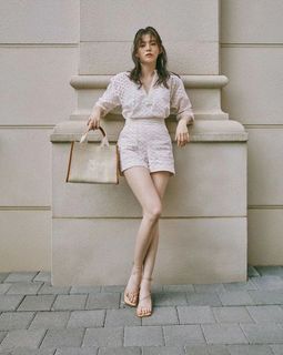 Han So-hee feet photo thumbnail