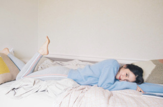 Han So-hee feet photo thumbnail