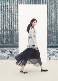 Han So-hee feet photo thumbnail