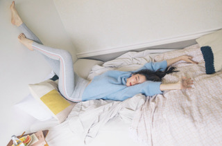 Han So-hee feet photo thumbnail