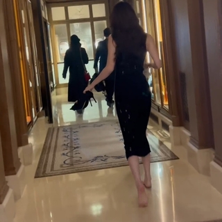 Han So-hee feet photo thumbnail