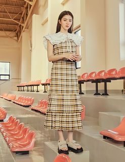 Han So-hee feet photo thumbnail