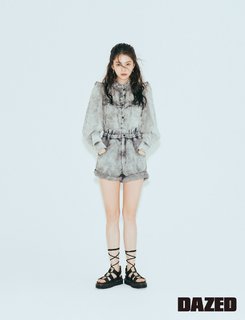 Han So-hee feet photo thumbnail