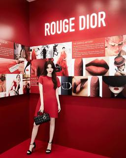 Han So-hee feet photo thumbnail