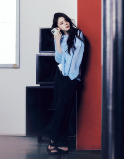 Han So-hee feet photo thumbnail