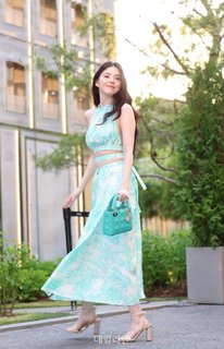 Han So-hee feet photo thumbnail