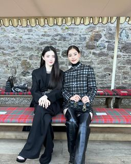 Han So-hee feet photo thumbnail