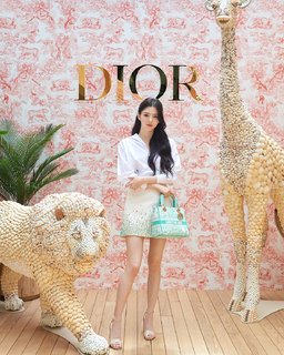 Han So-hee feet photo thumbnail