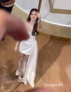 Han So-hee feet photo thumbnail