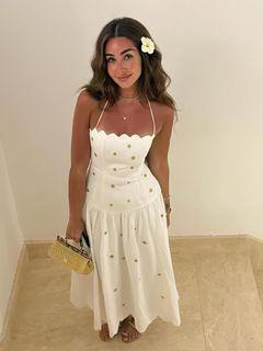 Hana El Zahed feet photo thumbnail