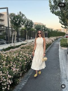 Hana El Zahed feet photo thumbnail