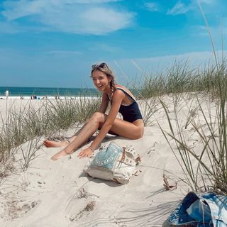 Hana Hayes feet photo 7
