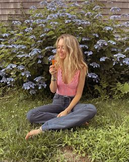 Hana Hayes feet photo 17