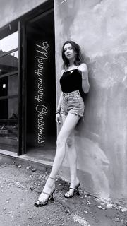 Hana Hayes feet photo 3