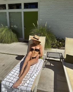 Hana Hayes feet photo 11