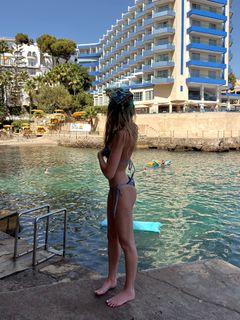 Hana Hayes feet photo 4
