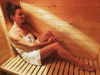 Hana Kynychová feet photo 10
