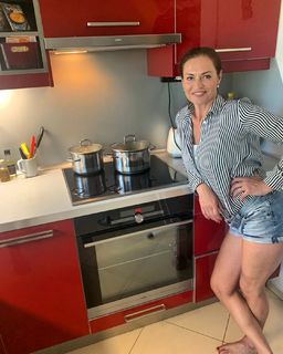 Hana Kynychová feet photo 17