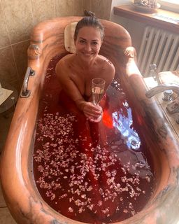 Hana Kynychová feet photo 9