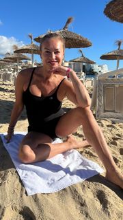Hana Kynychová feet photo 1