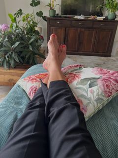 Hana Kynychová feet photo 4