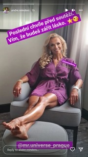 Hana Maslíková feet photo 17