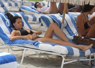 Hana Nitsche feet photo 1