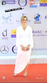 Hana Shiha feet photo thumbnail