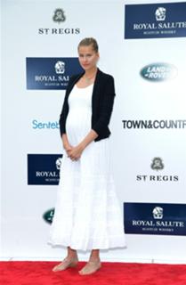Hana Soukupova feet photo 12
